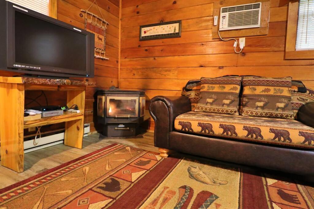 Alpine Mountain Sweetheart Cabin Jacuzzi #6 Helen Buitenkant foto